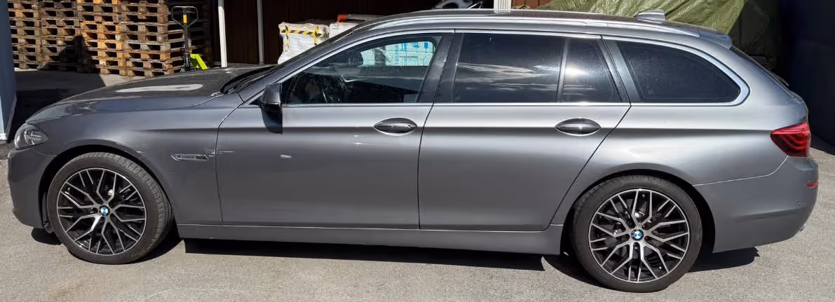 BMW 530d Touring, Haftpflichtschaden · beim Spurwechsel getroffen: Gesamtansicht