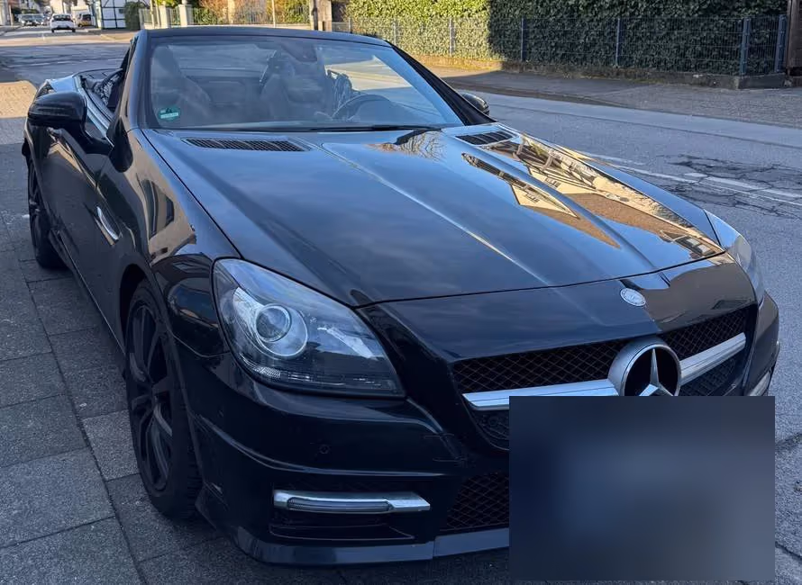 Mercedes SLK 200, Haftpflichtschaden · beim Abbiegen gestreift: Gesamtansicht
