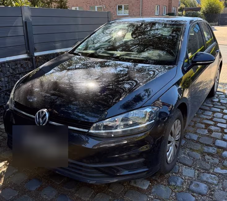 VW Golf 7 Trendline — Schadenbild — Bild 1 von 4
