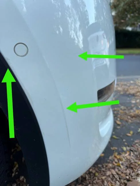 Tesla Model Y Long Range — Schadenbild aus dem Gutachten — Bild 3 von 4